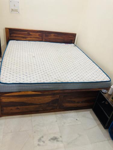 Pepper fry Double Bed